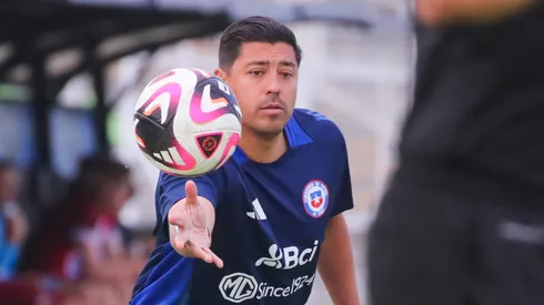 Choro Robles en picada contra La Roja Sub 20 de Córdova.