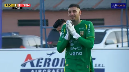 Otros tiempos: VAR acusa a arquero y se va expulsado por un "Jarita".