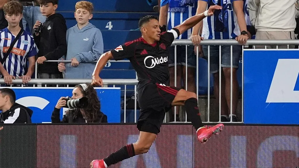 Gol de Alexis en Sevilla: Coke Hevia cuestiona posible reaparición en La Roja.