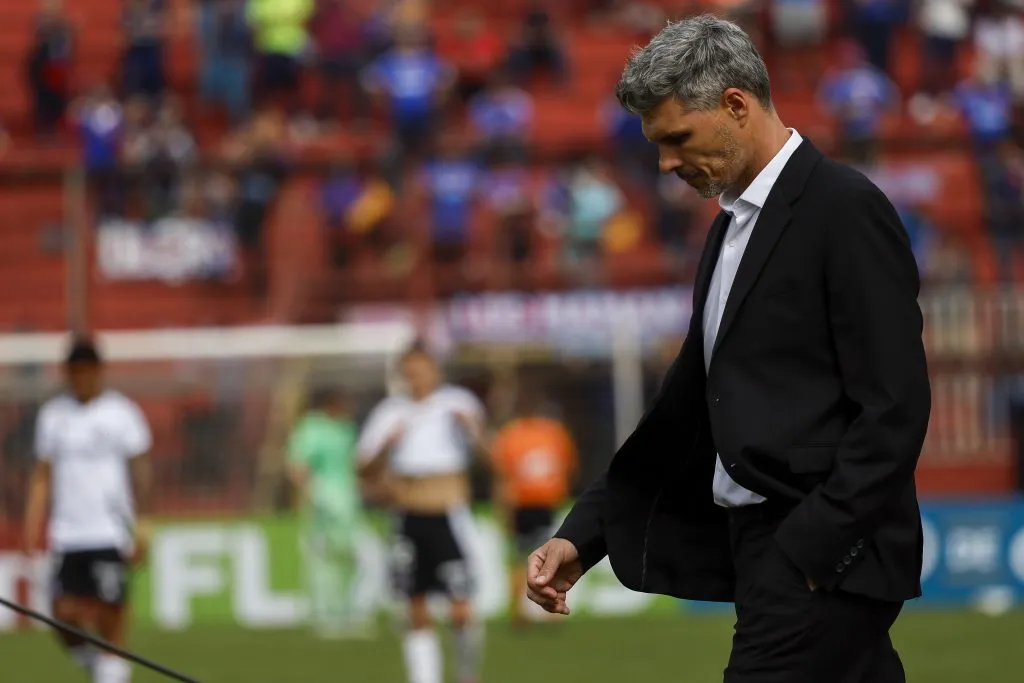 Fernando Ortiz tiene un partido clave en Colo Colo. Foto: Andres Pina/Photosport
