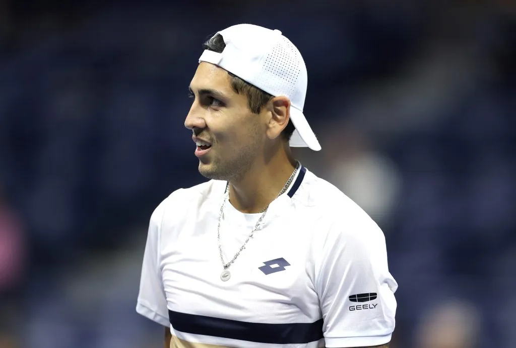 Alejandro Tabilo va por su tercer título en China. (Photo by Mike Stobe/Getty Images)