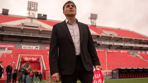 Gustavo Quinteros aún no suma triunfos con Independiente.