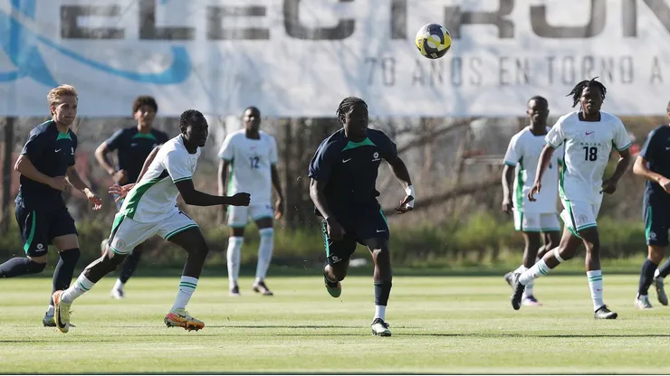 Australia jugó ante Nigeria en el complejo del Sifup