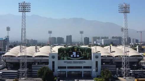 El reducto de Colo Colo ha sido continuamente cuestionado por fanáticos de otros clubes.