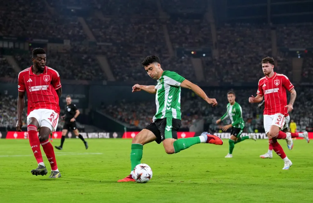 El Betis de Manuel Pellegrini sufrió una derrota en su estreno en la UEFA Europa League ante Nottingham Forest. Foto: Getty Images.