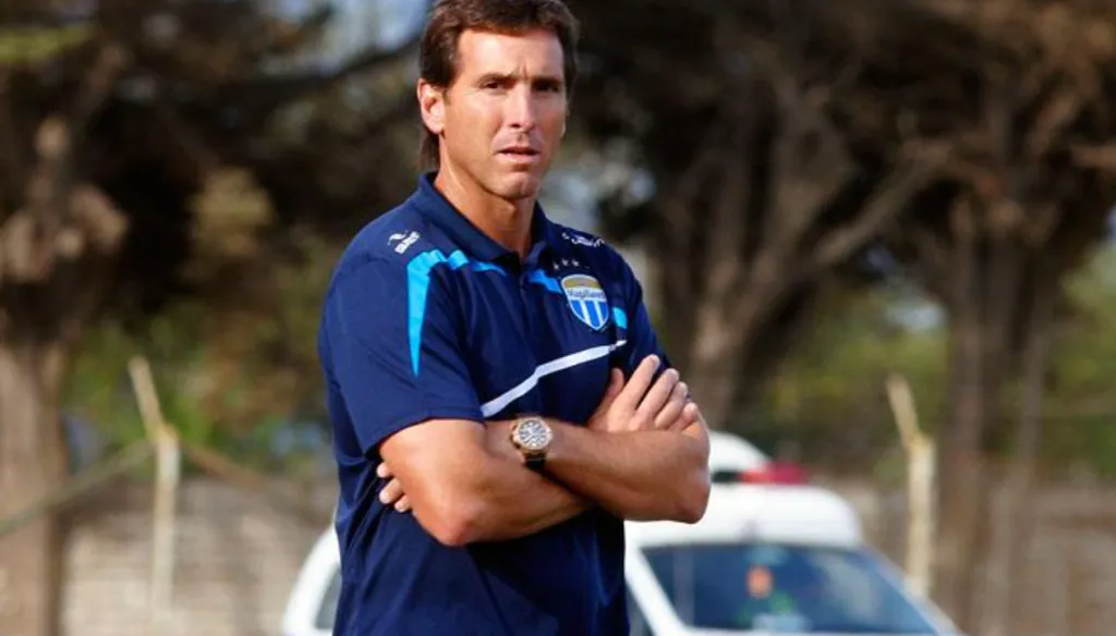 Claudio Úbeda dirigió Magallanes entre agosto de 2014 y abril de 2015. Hoy es asistente en Boca Juniors.