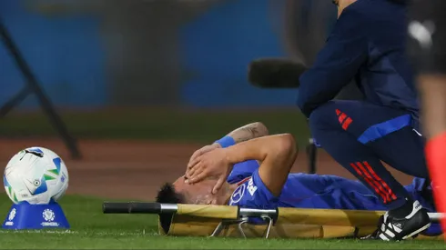 Matías Sepúlveda sufrió una dura lesión y le realizarán exámenes.