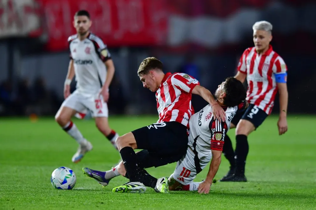 Trabado partido jugaron Estudiantes y Flamengo