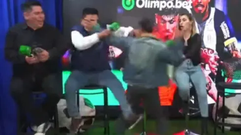 La derrota de Alianza Lima ante la U dejó la escoba en Perú.