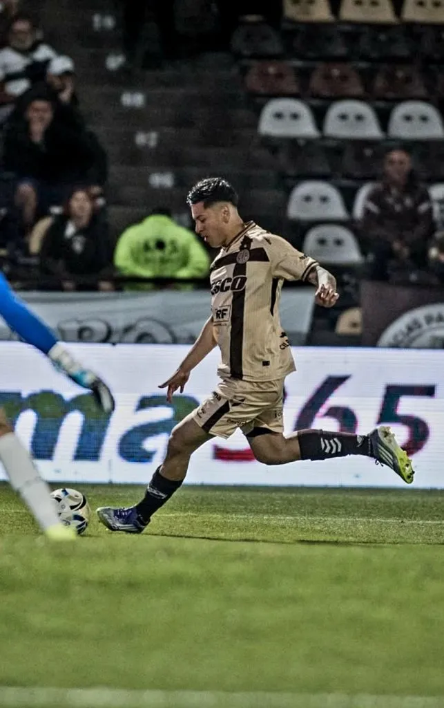 Maximiliano Rodríguez marcó su primer gol con la camiseta de Platense. Foto: Platense.