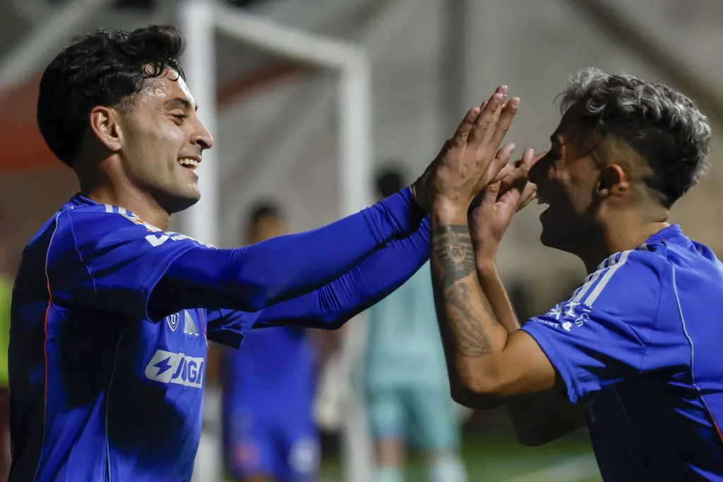 Amigos dentro y fuera de la cancha | Photosport