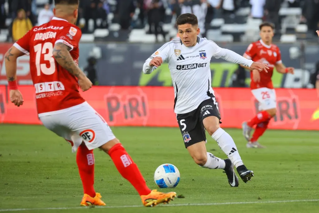Felipe Méndez enfrenta la marca de Marcelo Jorquera. (Dragomir Yankovic/Photosport).