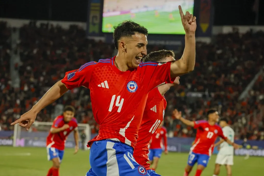 Lautaro Millán celebrando su gol por Chile ante Nueva Zelanda. Foto: Andres Pina/Photosport