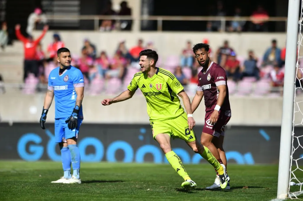 La U debió conformarse con un empate ante La Serena con equipo alternativo: Álvarez explica ante la lluvia de críticas.
