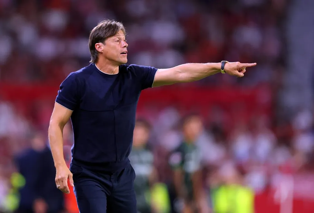 Matías Almeyda debe definir la posición de Alexis Sánchez. (Photo by Fran Santiago/Getty Images)