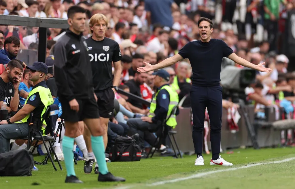 Iñigo Pérez, el entrenador del Rayo Vallecano. (Florencia Tan Jun/Getty Images).