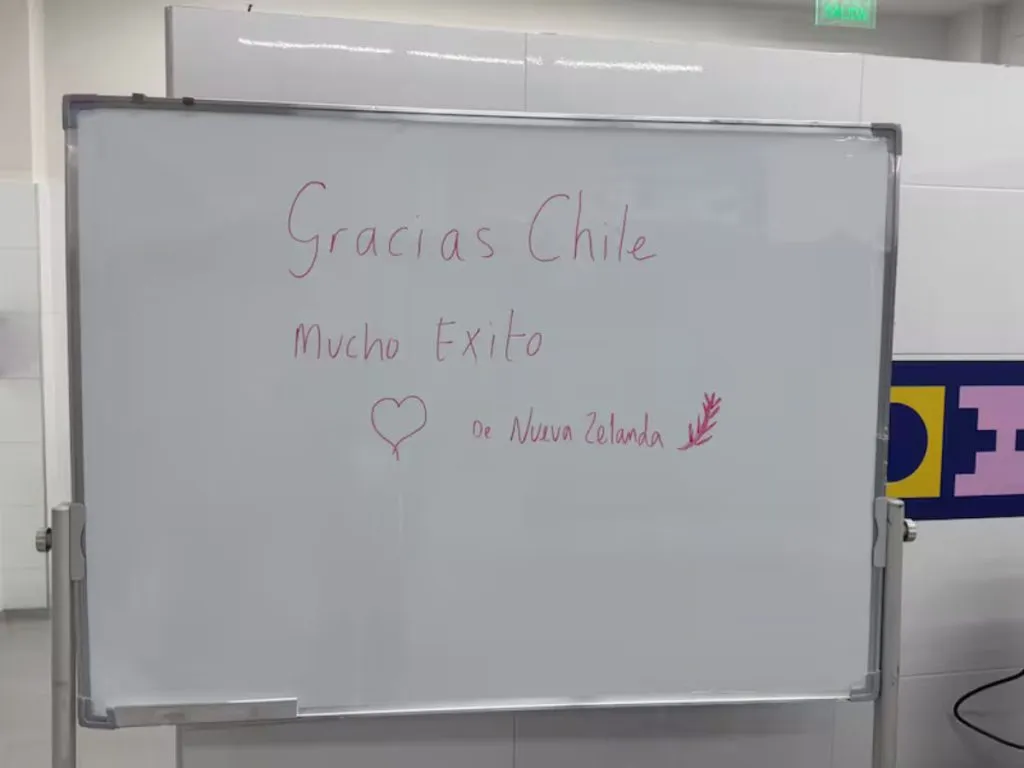 El mensaje de Nueva Zelanda en el camarín del Nacional.