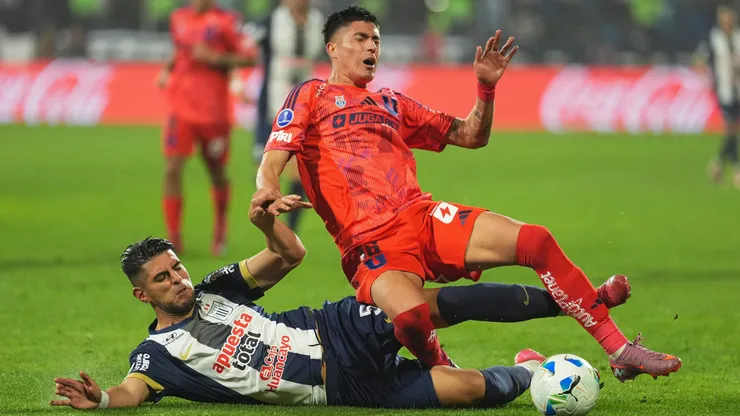 Carlos Zambrano haciendo una falta, nada nuevo.