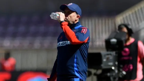 Gustavo Álvarez ha marcado distancia con la dirigencia de la U.