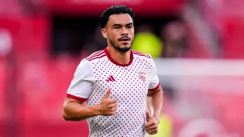 Gabriel Suazo se tiene fe ante Barcelona.