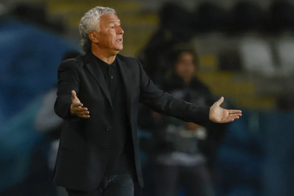 Pipo Gorosito puede pagar su burla a Universidad de Chile.