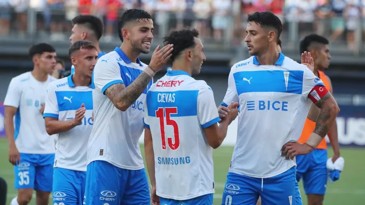 Figura de Universidad Católica renueva con el club.