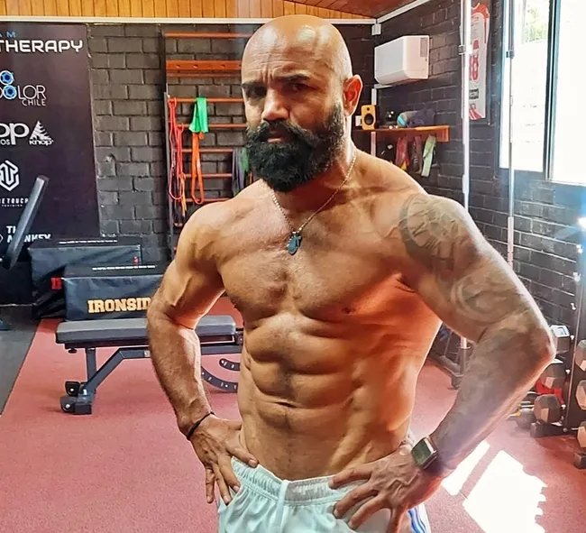 Manuel Ibarra sorprendió con un notable cambio físico para enfocarse en el boxeo. | Foto: Archivo.