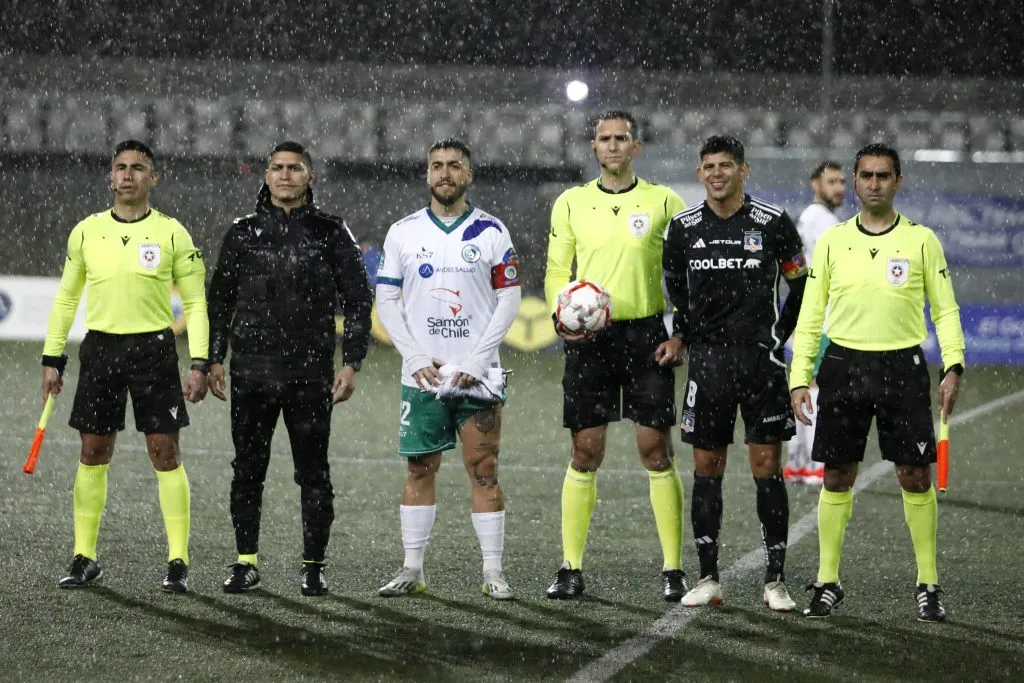 Colo Colo y Deportes Puerto Montt se verán las caras en el sur. | Foto: Photosport.