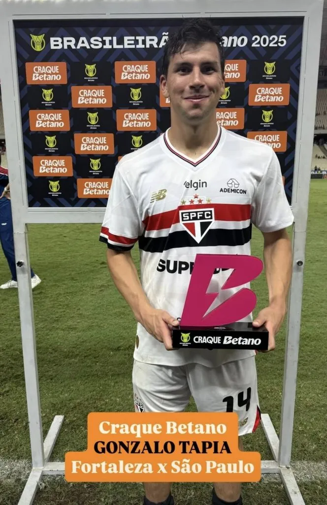 Gonzalo Tapia fue elegido el mejor del partido ante Fortaleza