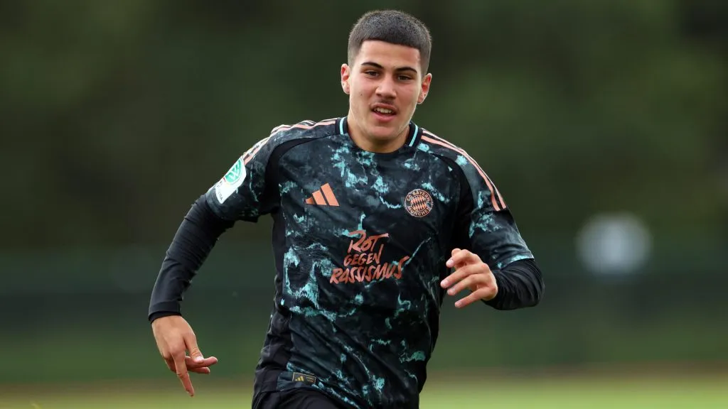 Este talento peruano milita en el Bayern Múnich de Alemania. Es Felipe Chávez y jugará ante Chile (Getty Images).