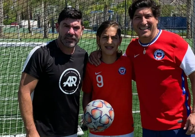 Salas y Zamorano junto al hijo de Bam Bam
