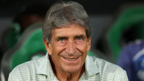 Manuel Pellegrini todavía tiene en duda su futuro.