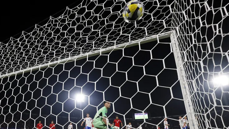 Un golazo selló el triunfo de Egipto contra Chile.