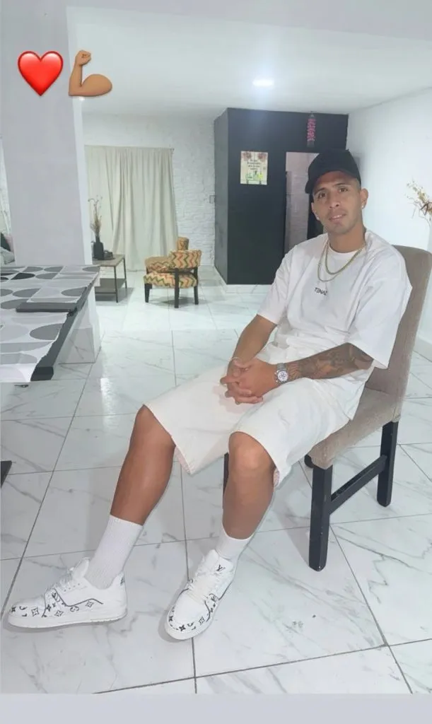 Tucu Contreras está de vacaciones con su familia en Argentina.