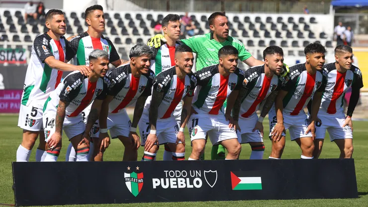 Palestino muestra con postal aérea el estadio de La Cisterna con las torres de iluminación.