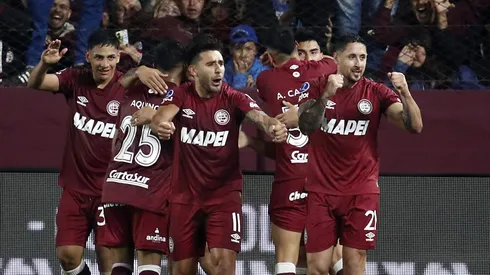 Lanús mete presión con nuevo récord