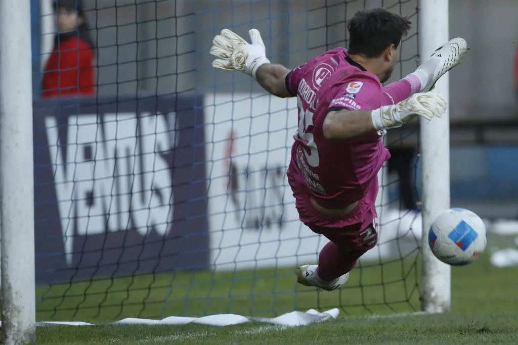 La tapada de Rodrigo Odriozola que desató el jolgorio de Huachipato y el paso a la final. (MARCO VAZQUEZ/Photosport).