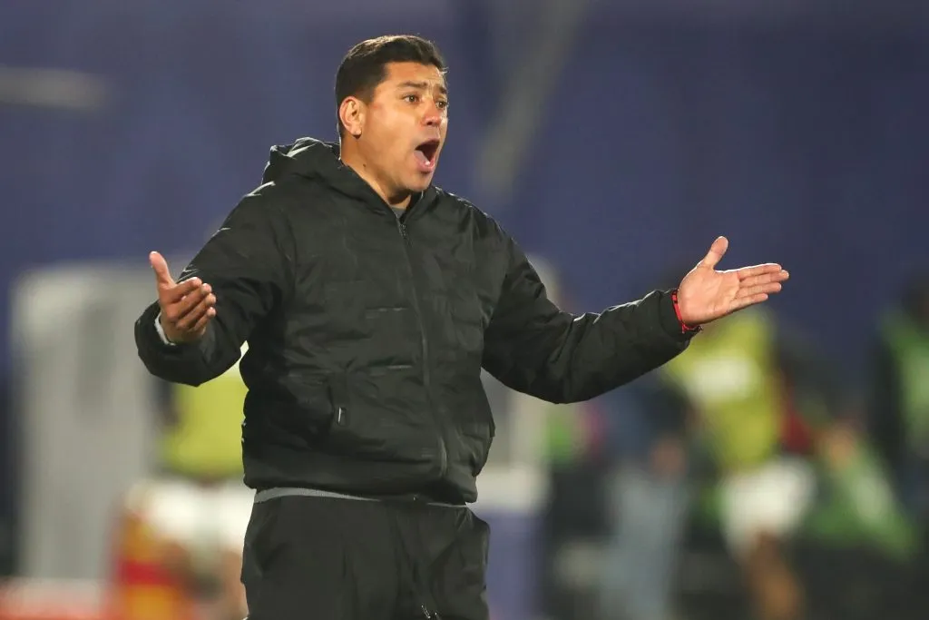 Nicolás Córdova ha recibido muchas críticas por sus formas comunicacionales en el Mundial Sub 20. (Jonnathan Oyarzun/Photosport).