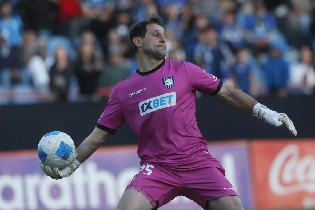 Odriozola le atajó un penal a Leonardo Valencia en el último minuto en Copa Chile. Imagen: Photosport