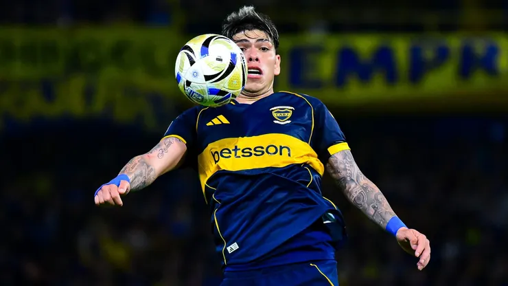 Carlos Palacios puede perder el puesto en Boca.