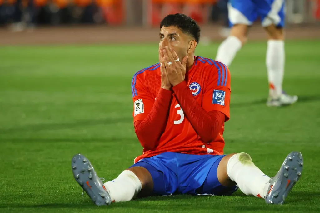 Guillermo Maripán preocupa a Chile al no poder entrenar con normalidad para el amistoso con Perú. Foto: Photosport.