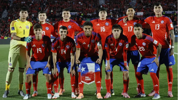 Chile hace una apuesta con su formación ante México.