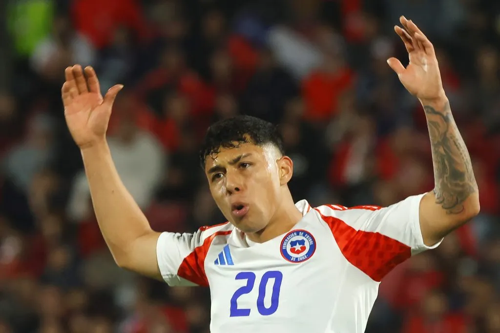 Felipe Faúndez jugó los 90 minutos de los cuatro partidos mundialistas de Chile. (Jonnathan Oyarzun/Photosport).