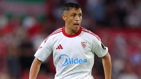 Jugador del Sevilla se deshace en elogios para el chileno.