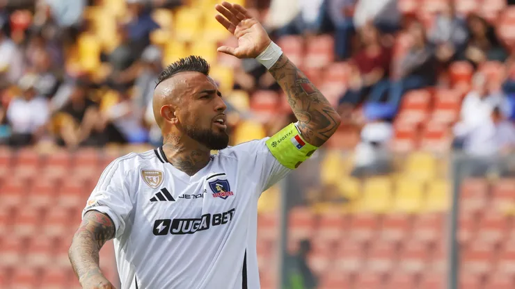 Le llueven las críticas a Arturo Vidal.