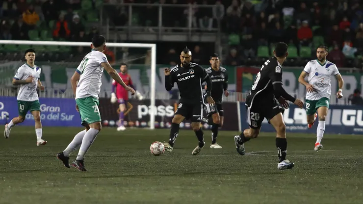 Colo Colo disputa un entretenido amistoso con Puerto Montt.