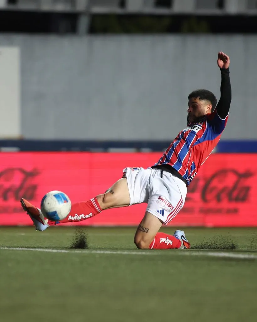 Cristián Riquelme casi no fue considerado por Jorge Almirón en Colo Colo. Foto: Photosport.