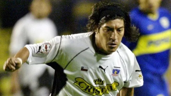 Iván Zamorano jugó prácticamente gratis en Colo Colo en su regreso al fútbol chileno en el 2003. | Foto: Archivo.