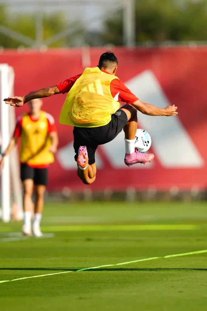 Alexis Sánchez en el entrenamiento de Sevilla. Foto: Sevilla