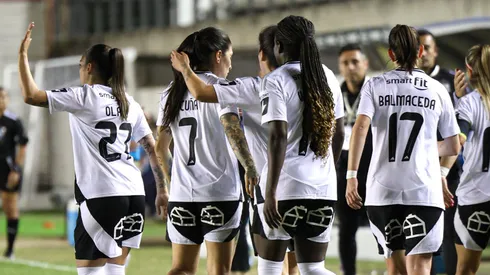 Las Albas son candidatas al título.